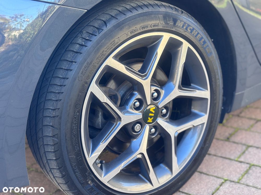 Kia Ceed Cee'd 1.6 CRDi GT Line DCT - 25