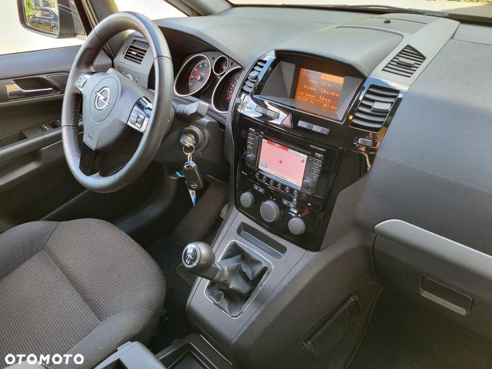 Opel Zafira - 29