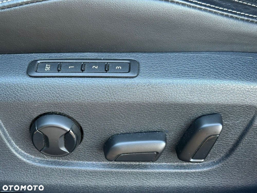 Skoda Superb 2.0 TSI L&K DSG - 10