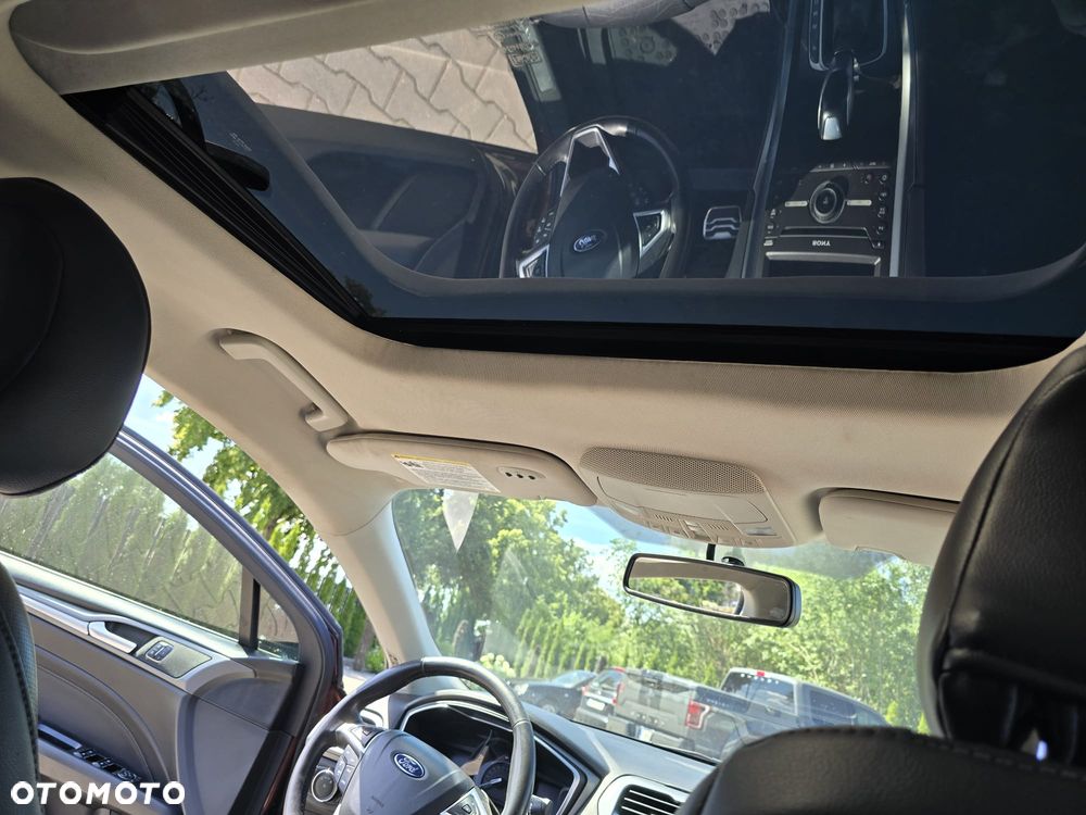 Ford Fusion - 11