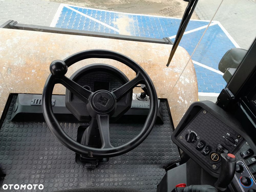 JCB VM137D - 27
