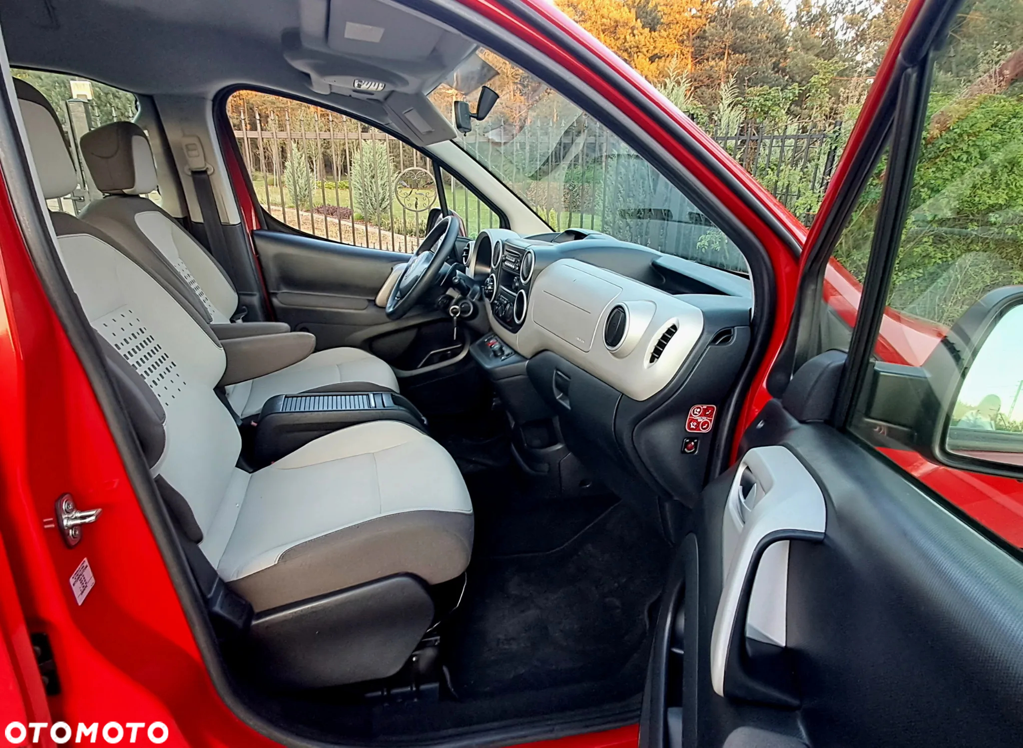 Citroën Berlingo e-HDi 90 FAP EGS6 Multispace - 14