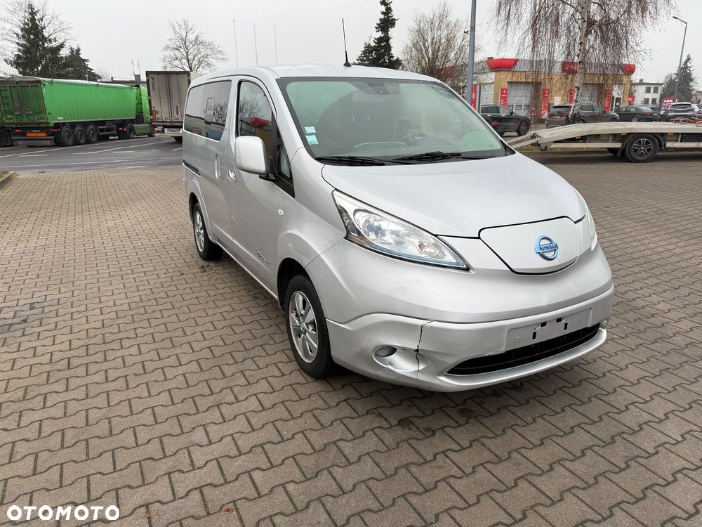 Nissan NV200 Evalia - 6