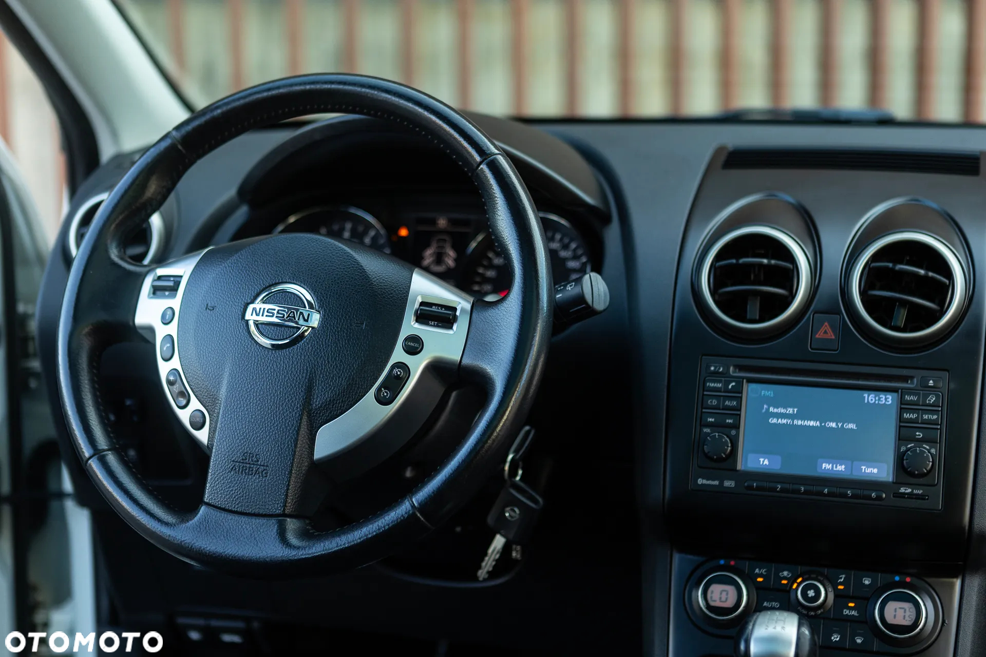 Nissan Qashqai 1.6 Tekna - 24