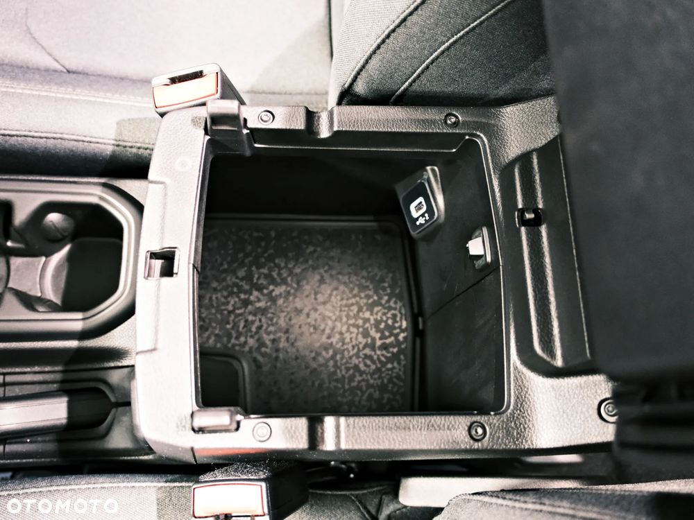 Jeep Wrangler - 34