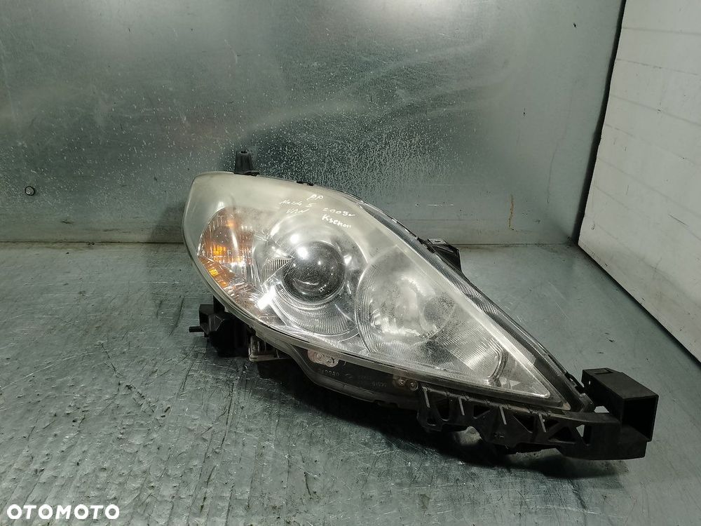 LAMPA PRZÓD PRAWA XENON MAZDA 5 ( 05-10 ) 2.0 DIESEL C235-51030 - 1
