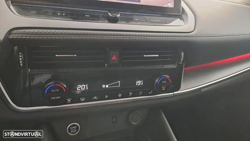 Nissan Qashqai 1.3 DIG-T N-Connecta LED - 21