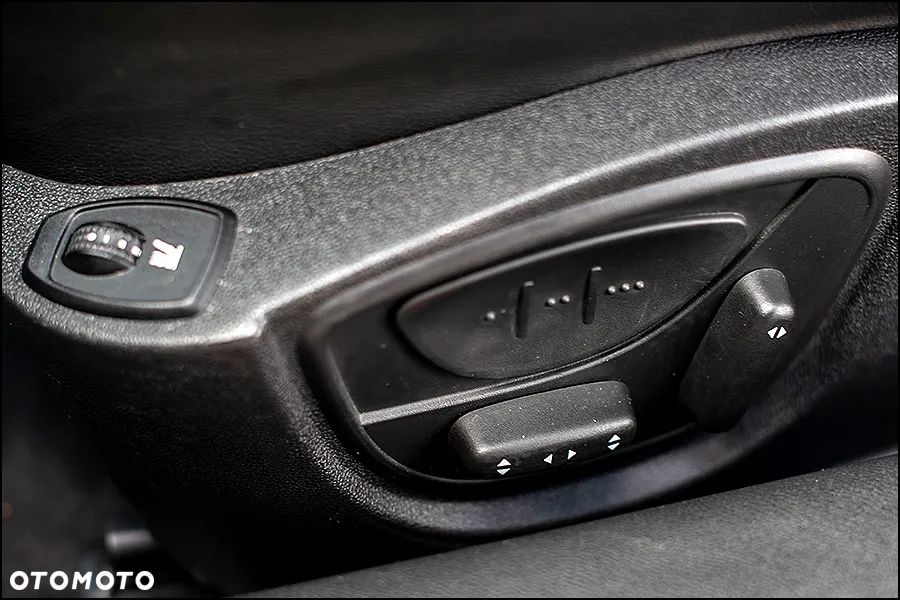 Renault Laguna Coupe 2.0 16V Turbo GT - 31