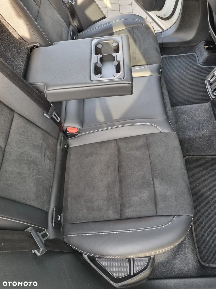 Volvo XC 40 T5 AWD R-Design - 15