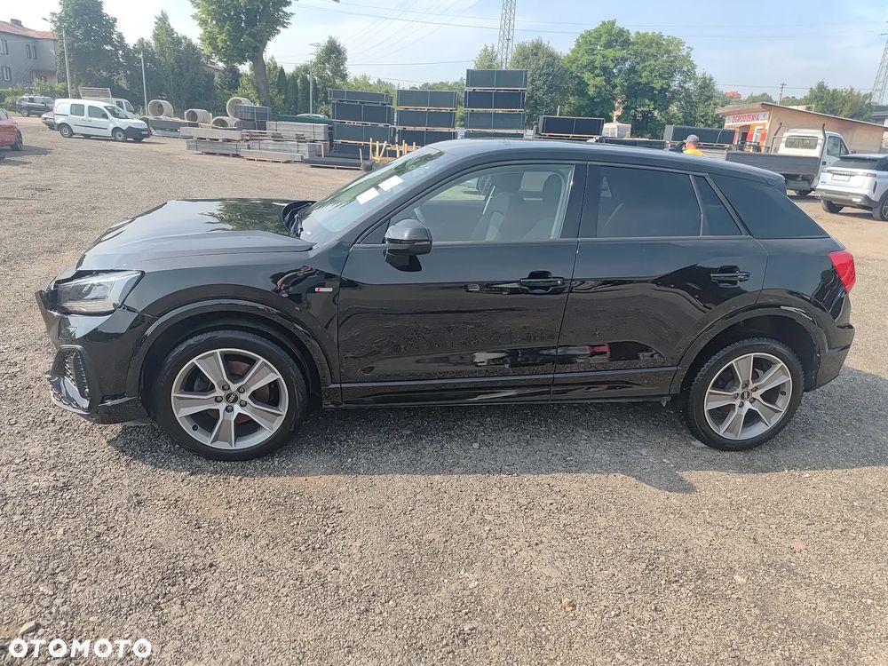 Audi Q2 35 TDI S tronic sport - 3