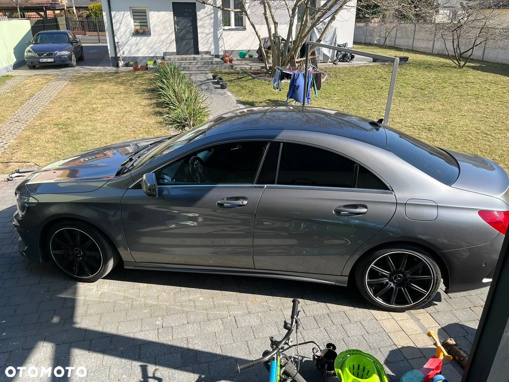 Mercedes-Benz CLA 250 7G-DCT - 3