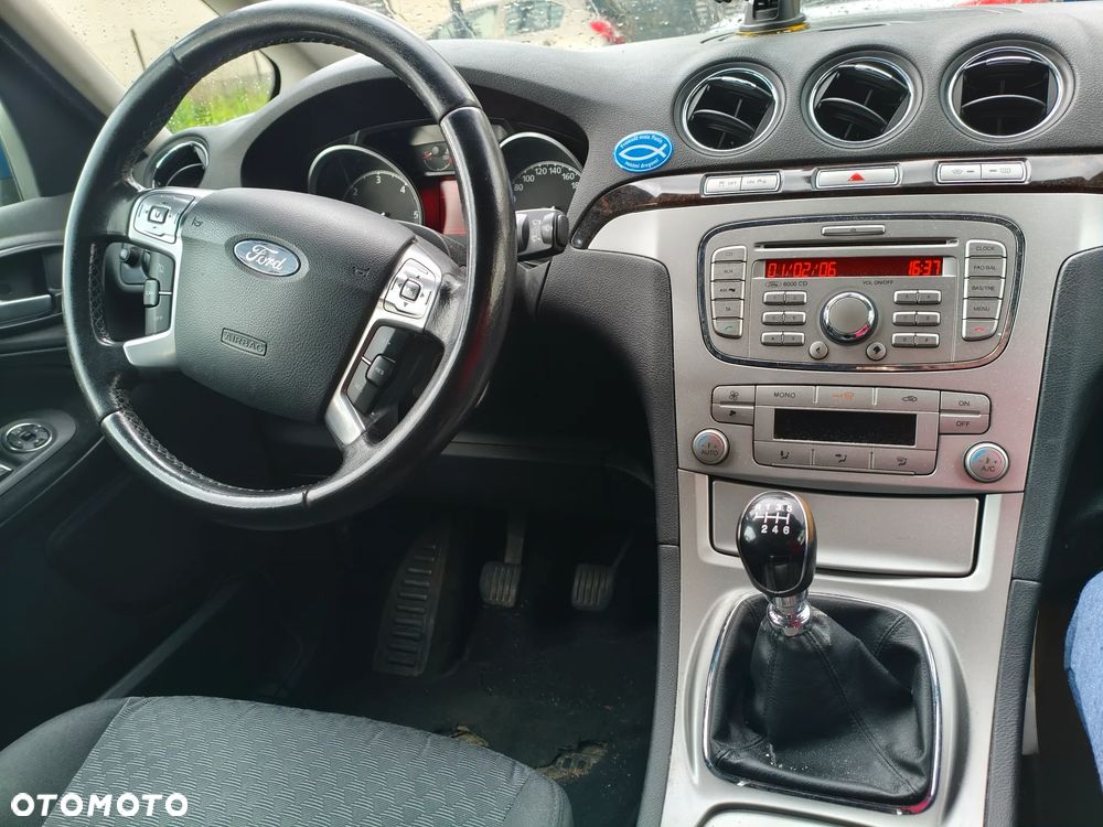 Ford Galaxy 2.0 TDCi Ghia - 12