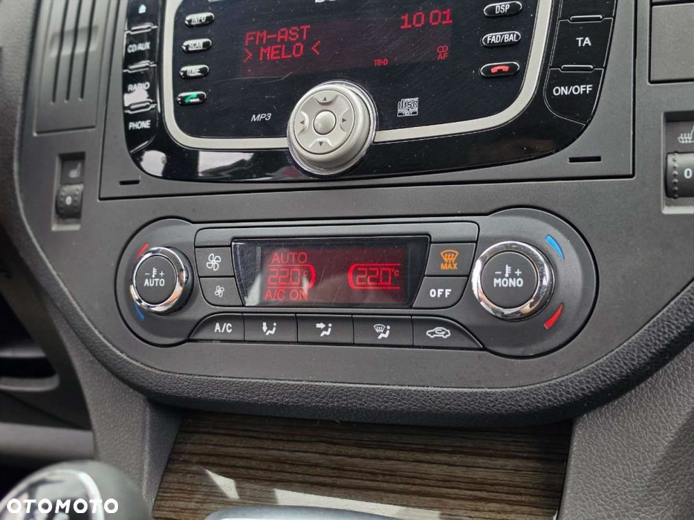 Ford C-MAX - 17