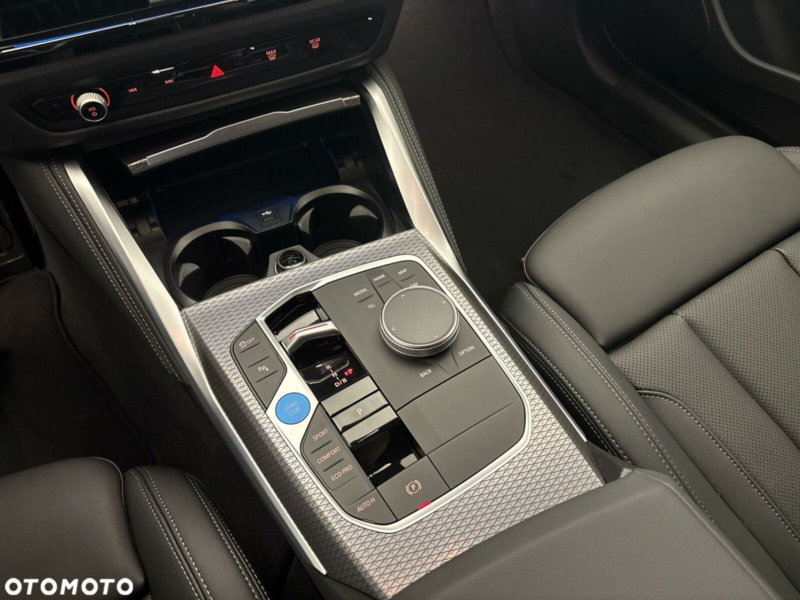 BMW i4 - 16