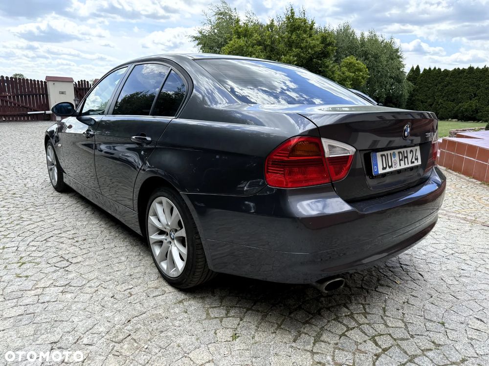 BMW Seria 3 318i Edition Sport - 13