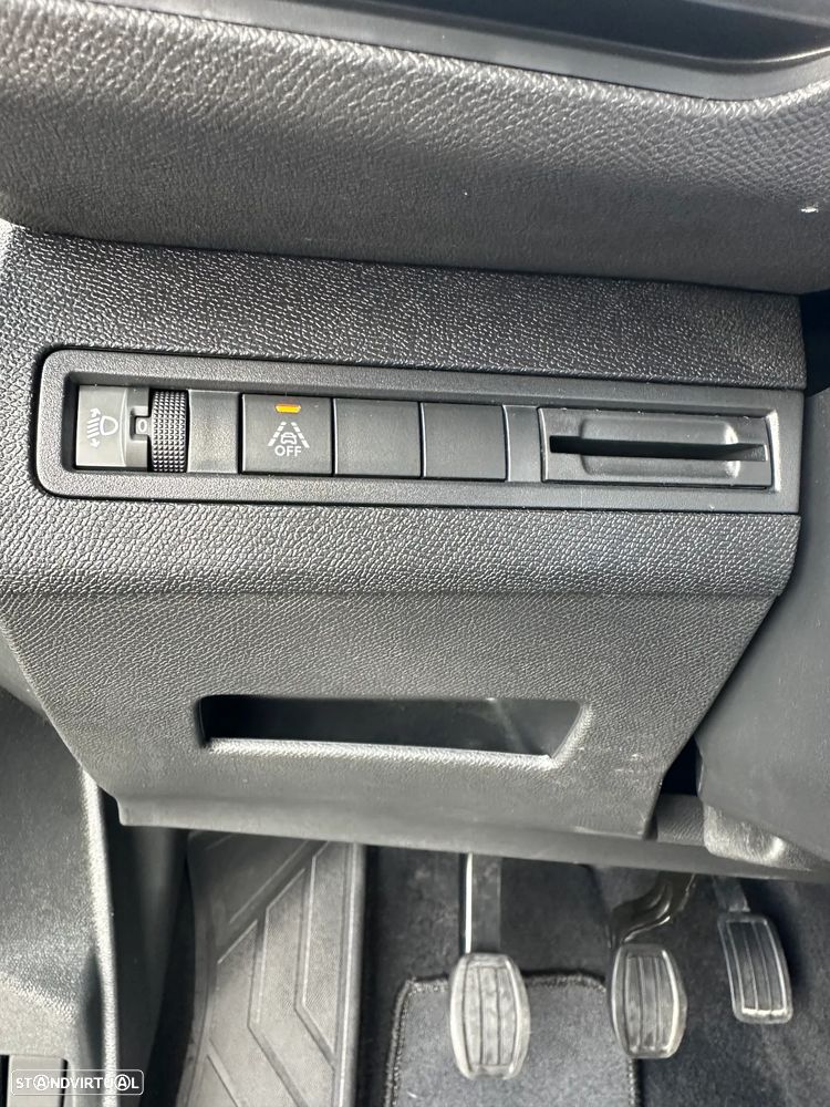 Peugeot 3008 PureTech 130 Stop & Start GPF Allure Business-Pack - 16