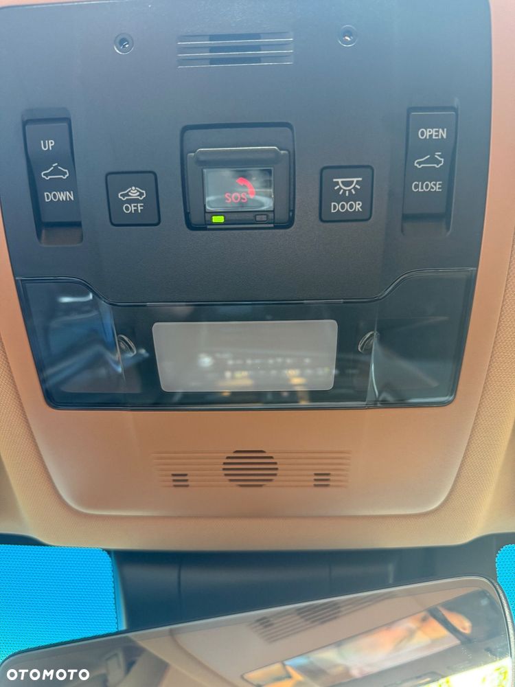 Lexus ES 300h Business Edition - 17