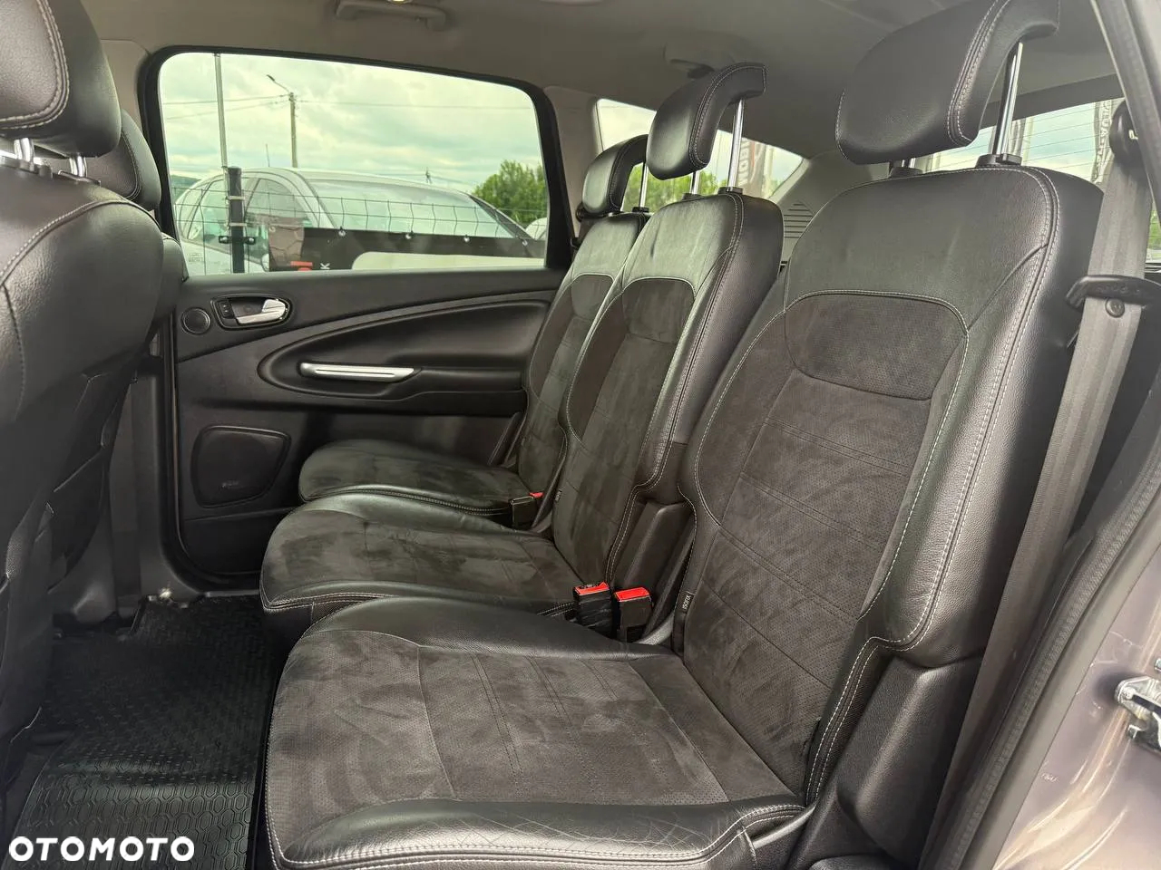 Ford S-Max 2.0 TDCi DPF Business Edition - 30