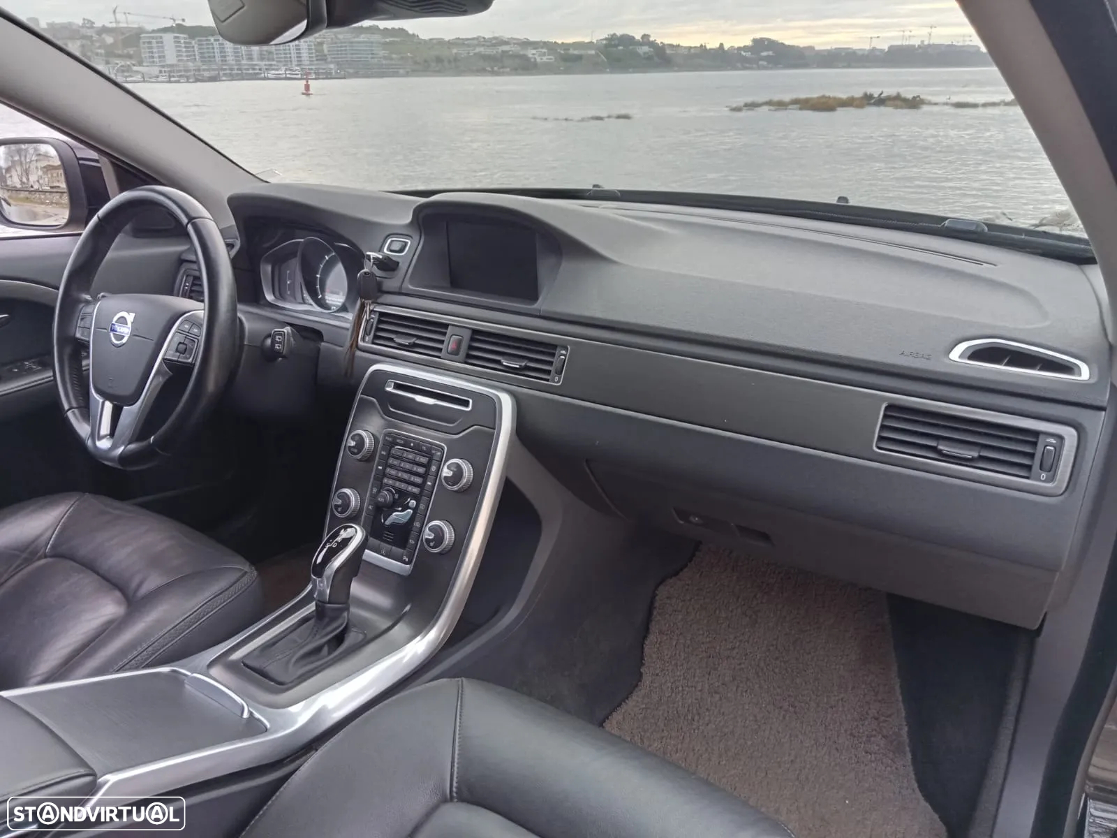 Volvo XC 70 D4 Geartronic Summum - 25