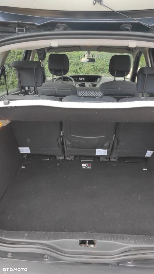 Renault Scenic - 11