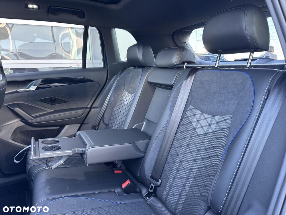 Volkswagen Tiguan - 17
