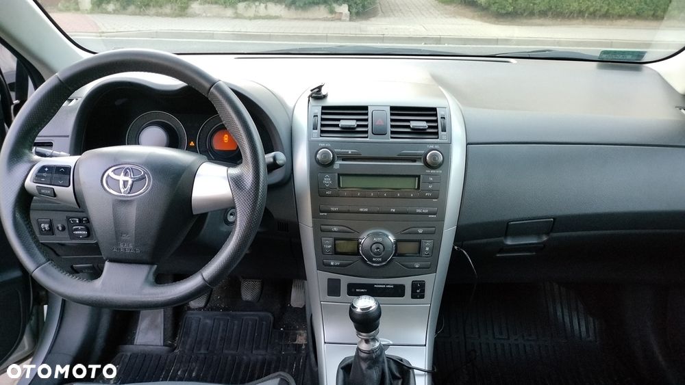 Toyota Corolla 1.6 Premium Start - 8