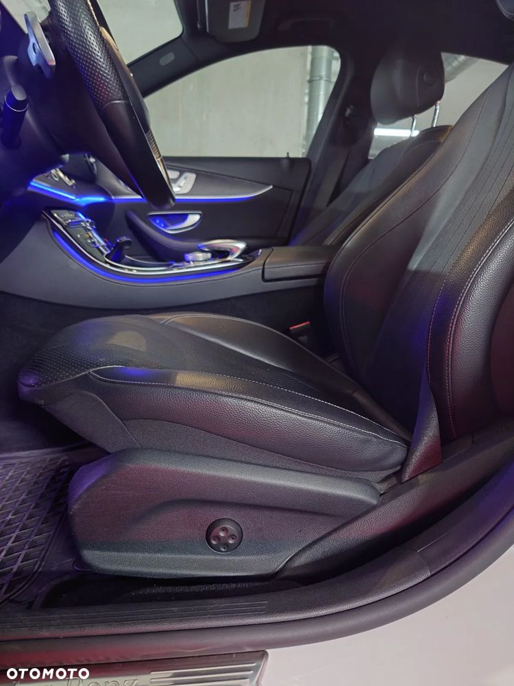 Mercedes-Benz Klasa E 300 9G-TRONIC AMG Line - 11