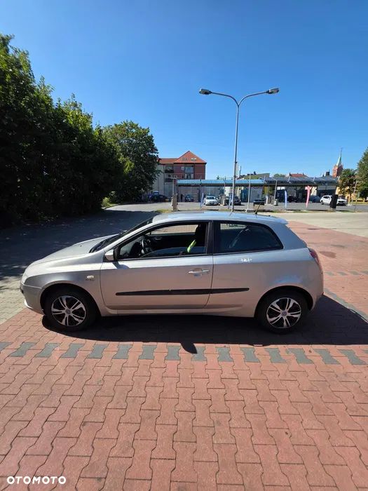 Fiat Stilo 1.6 16V Actual - 3