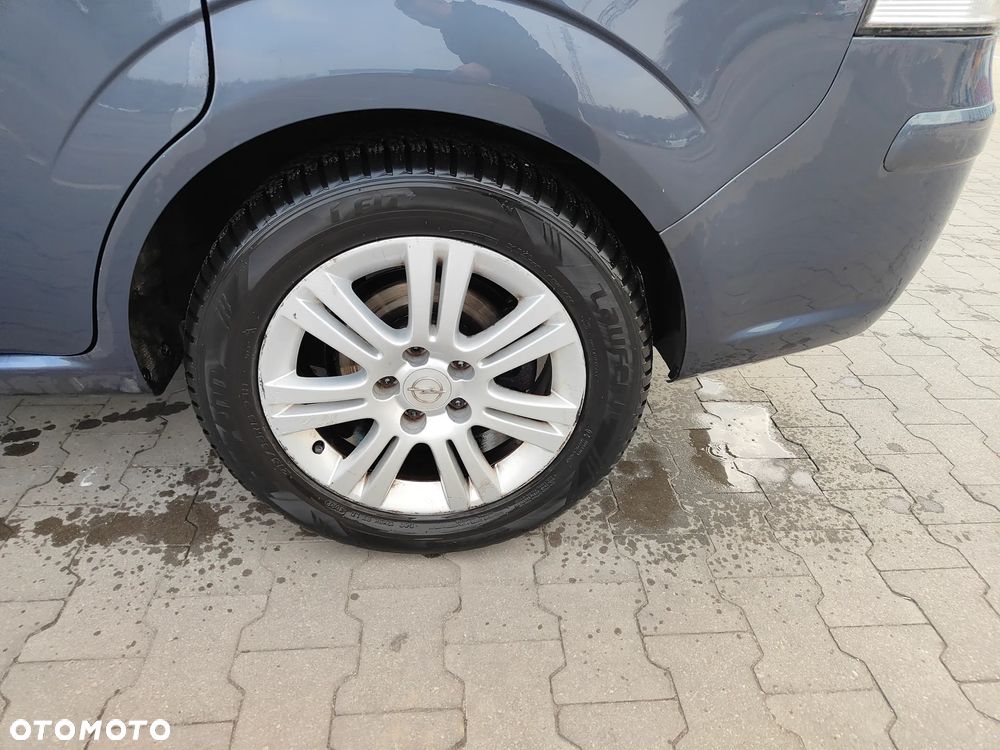 Opel Zafira 1.8 - 12