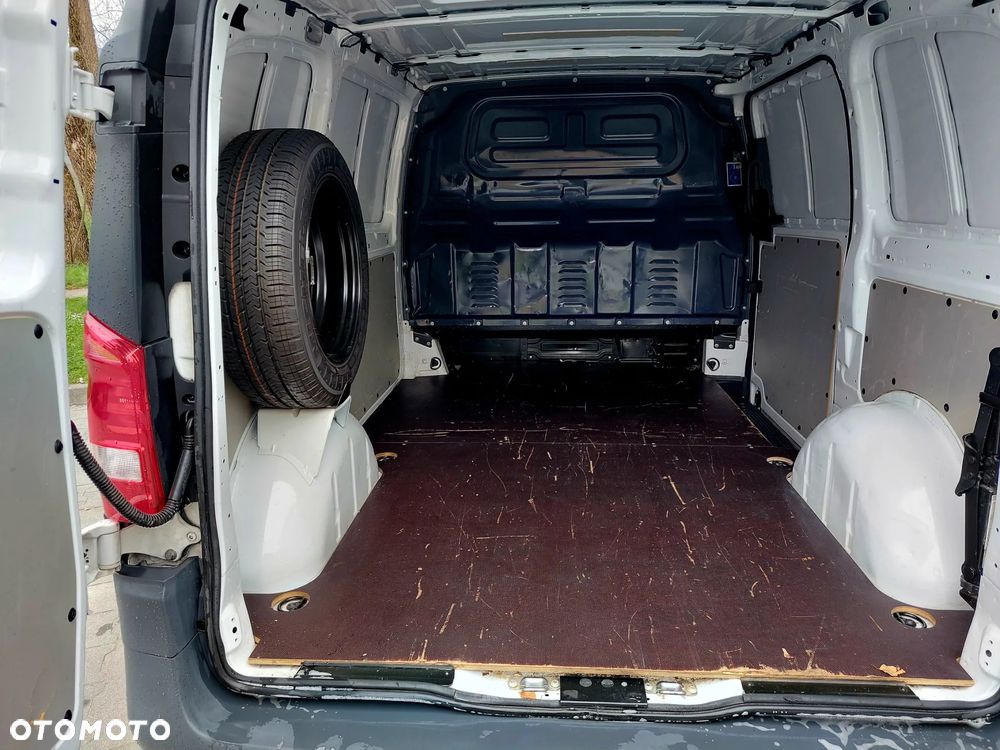 Mercedes-Benz Vito - 10