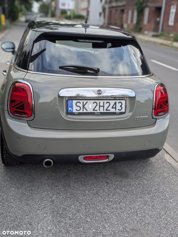 MINI Cooper Standard - 2