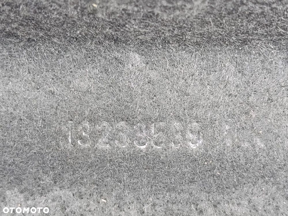 PÓŁKA BAGAŻNIKA  OPEL CORSA D 13233539 POEL  GM - 1