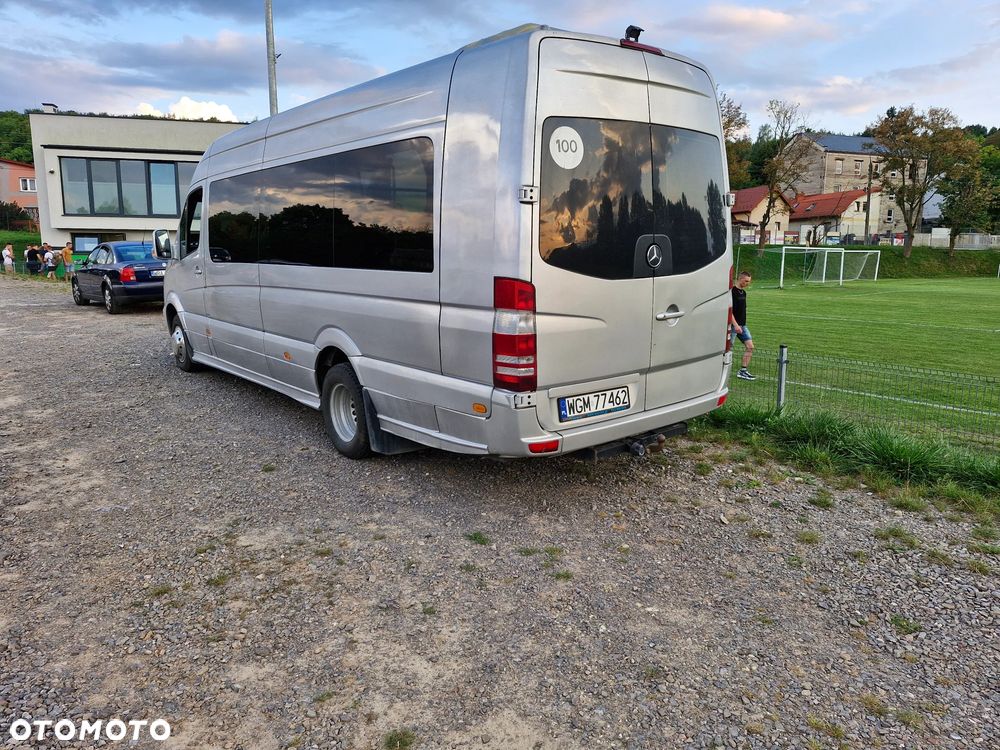 Mercedes-Benz Sprinter - 1