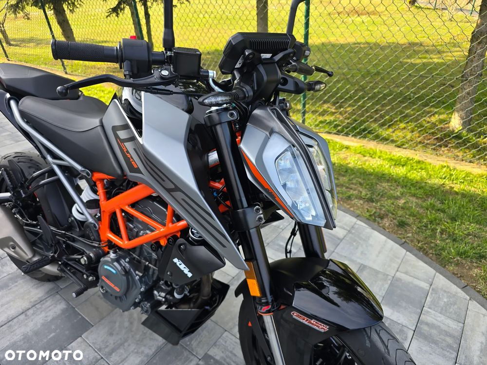 KTM Duke - 23