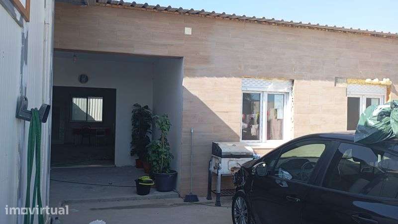 Vende se vivenda - Grande imagem: 4/5