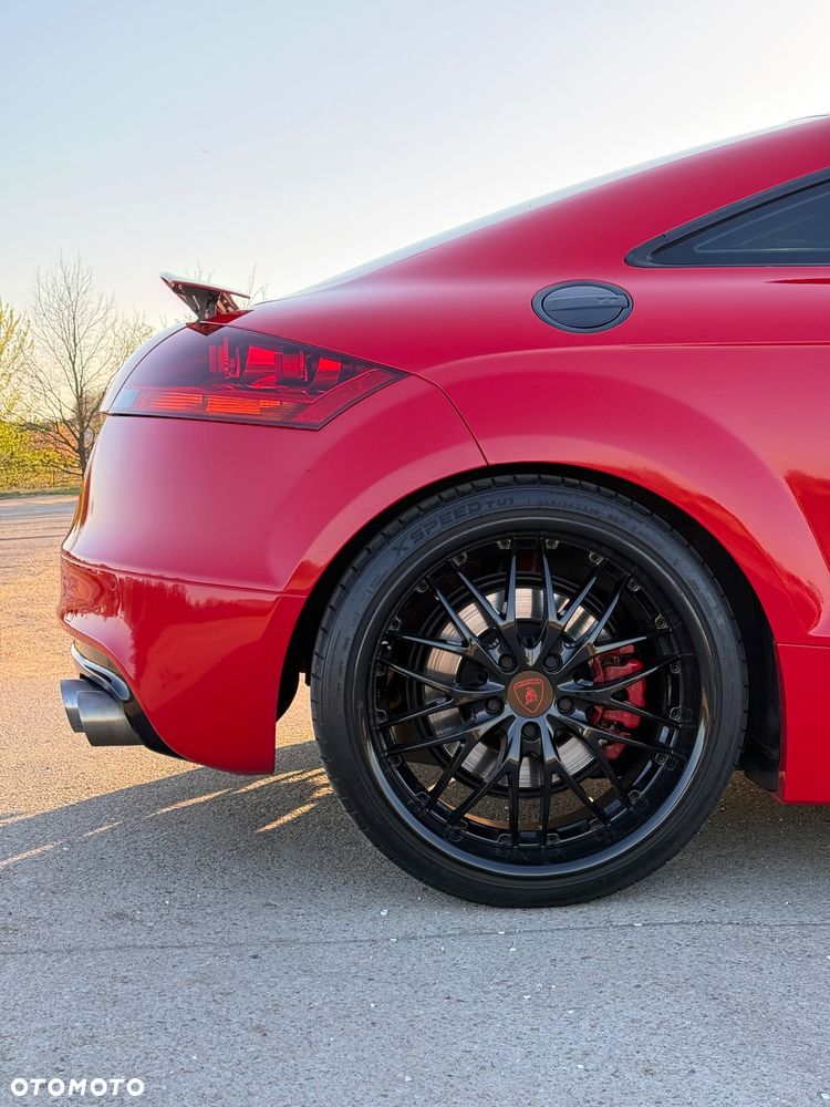 Audi TT S Coupé - 18
