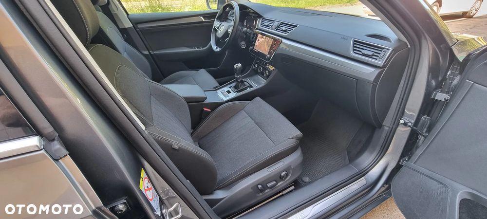 Skoda Superb 2.0 TDI SCR Style DSG - 28