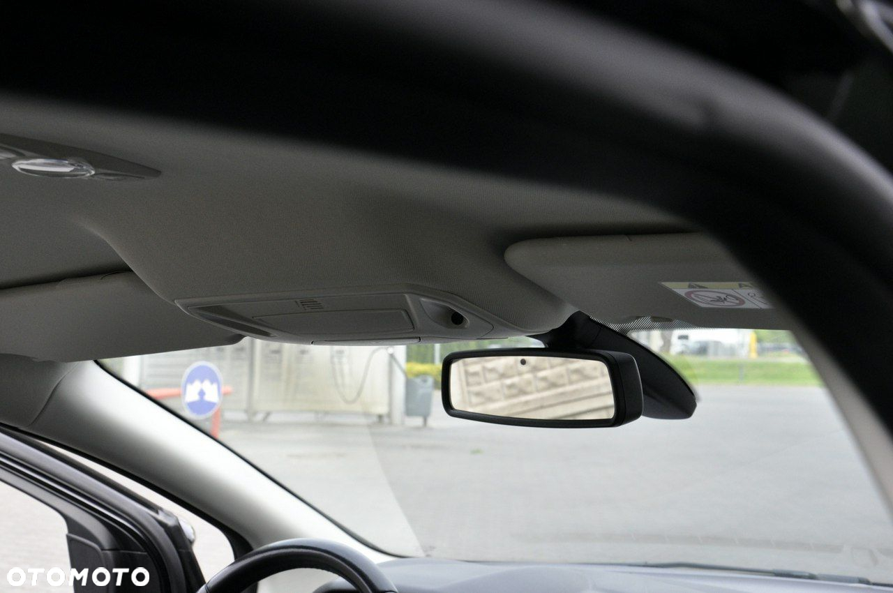 Ford Focus Turnier 1.5 EcoBoost Start-Stopp-System TITANIUM - 18