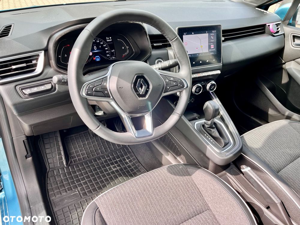Renault Clio - 11