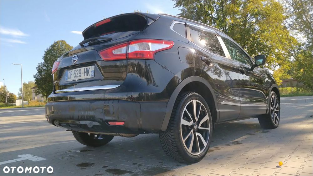 Nissan Qashqai 1.6 dCi Xtronic TEKNA+ - 4