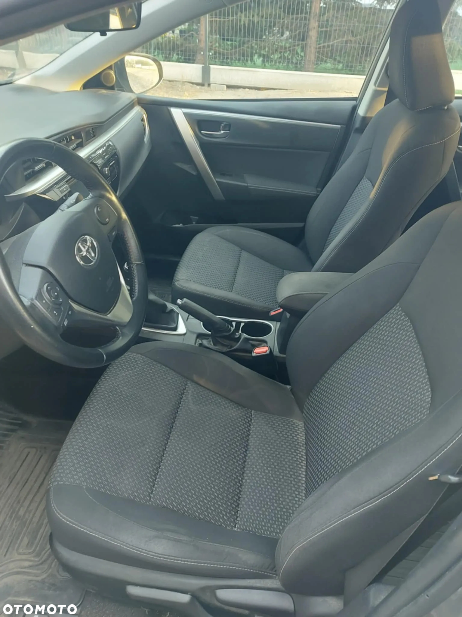 Toyota Corolla 1.6 Premium - 5