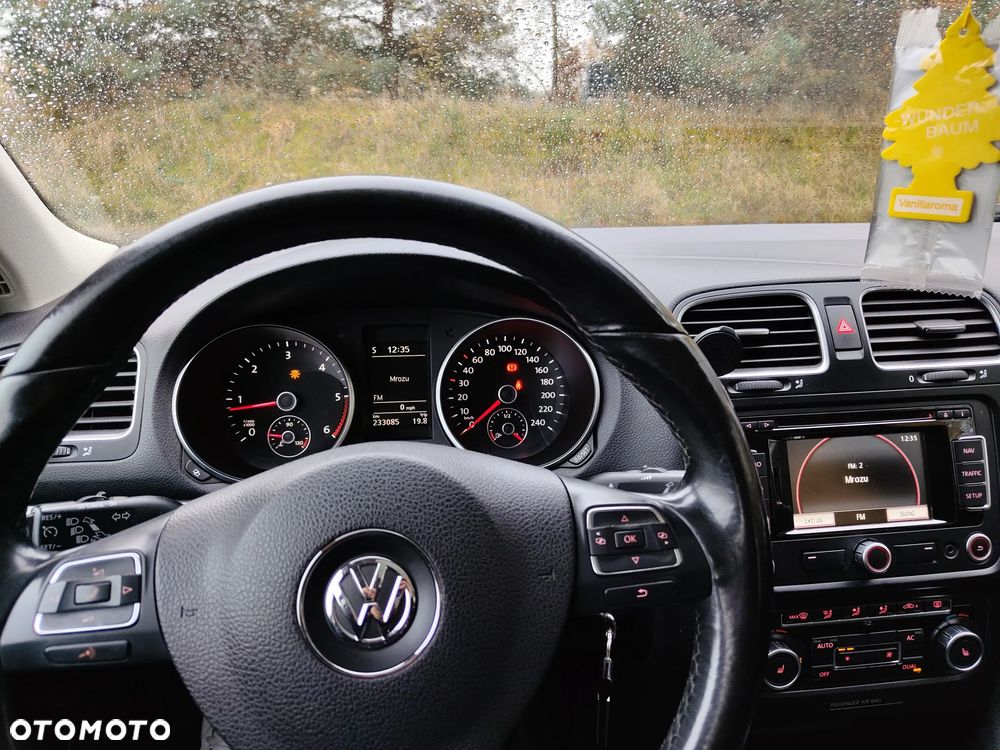 Volkswagen Golf VI 2.0 TDI Highline - 16
