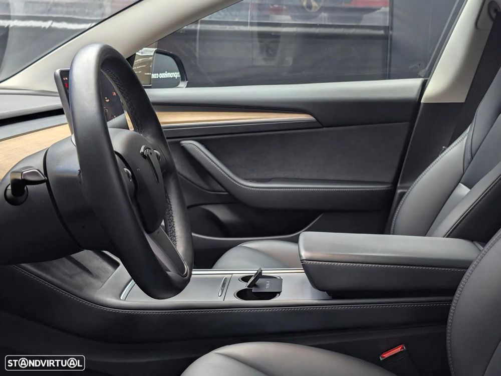 Tesla Model 3 Tração Traseira - 37