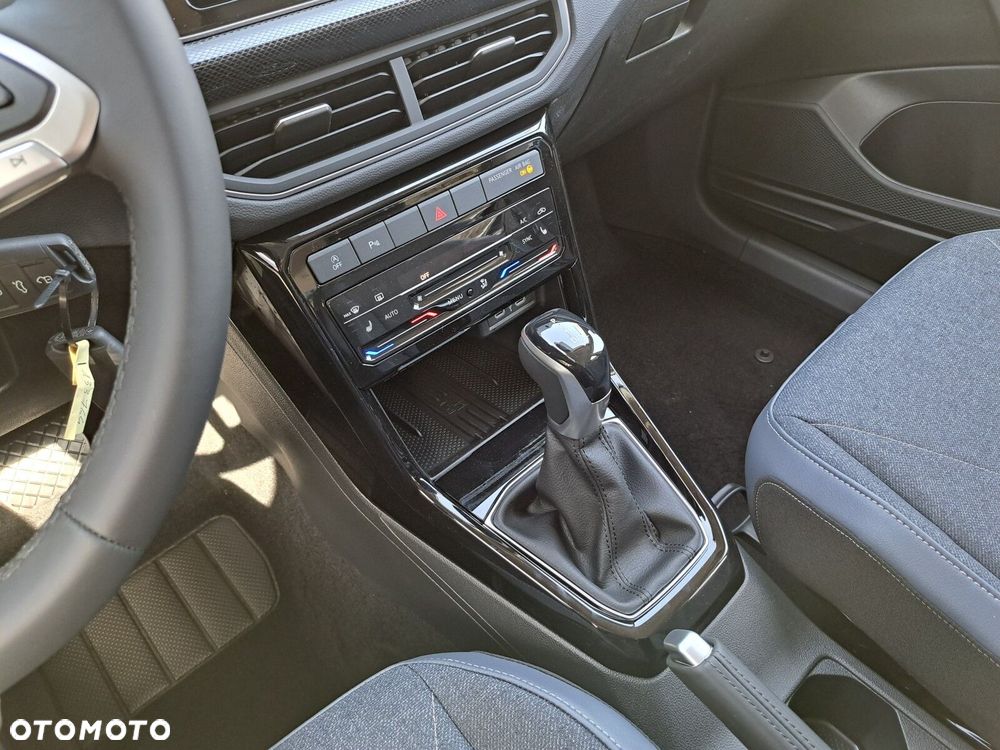Volkswagen T-Cross 1.5 TSI ACT Style DSG - 17