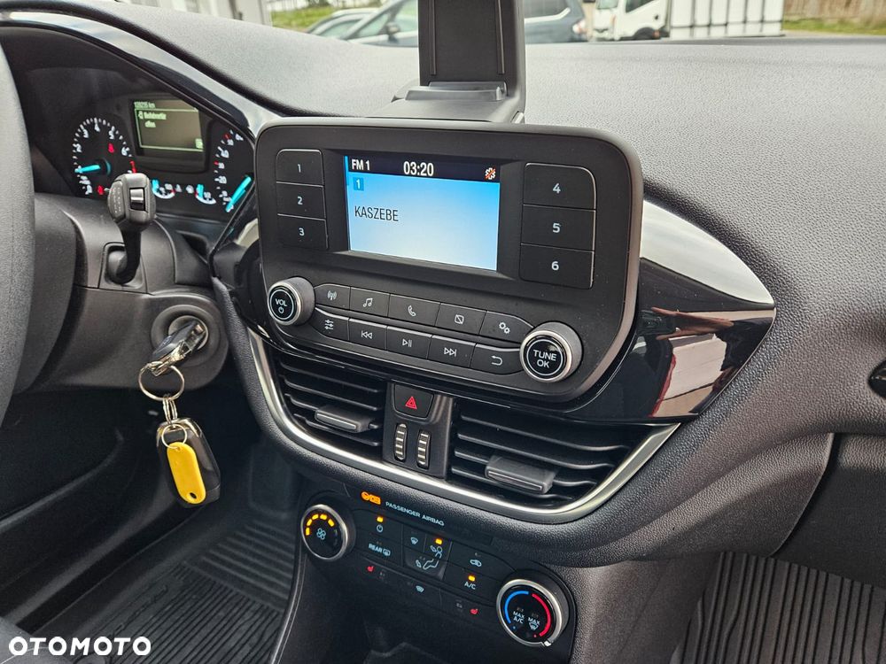 Ford Fiesta 1.1 S&S TREND - 19