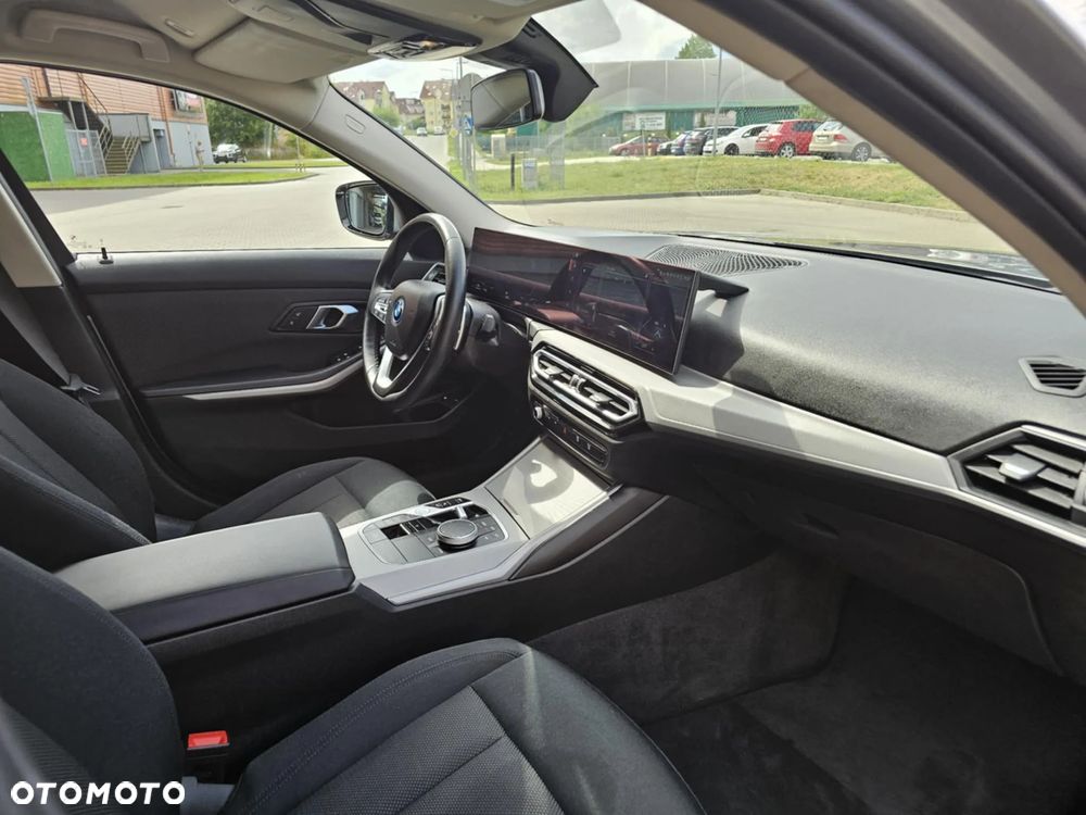 BMW Seria 3 ver-320e-phev - 20