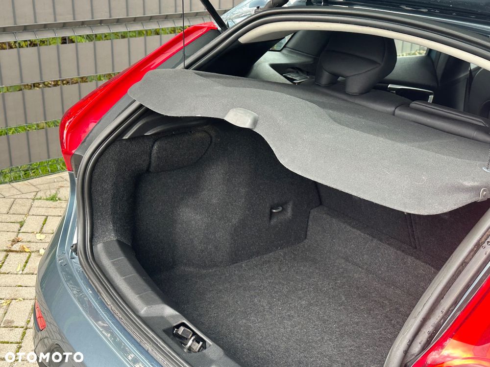 Volvo V40 D2 Momentum - 25