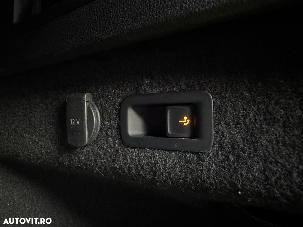 Volkswagen Passat Alltrack 2.0 TDI DSG 4Motion - 9