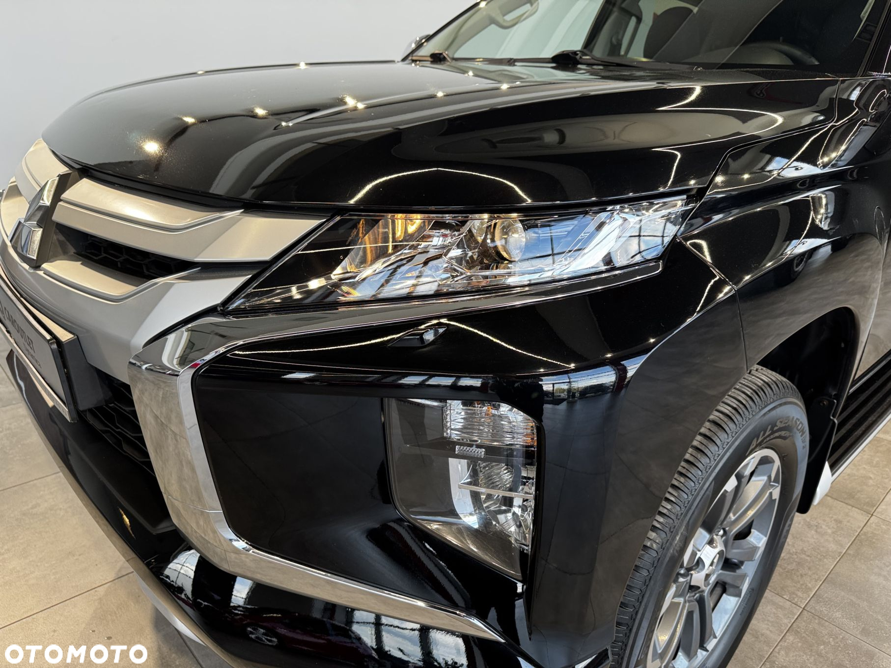 Mitsubishi L200 - 9