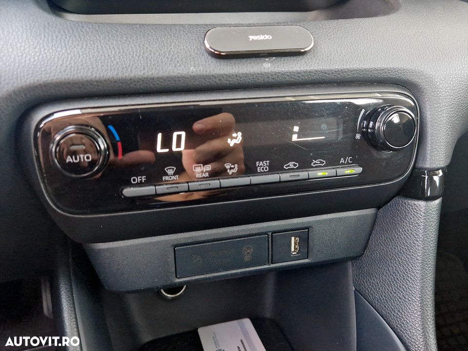 Toyota Yaris - 23